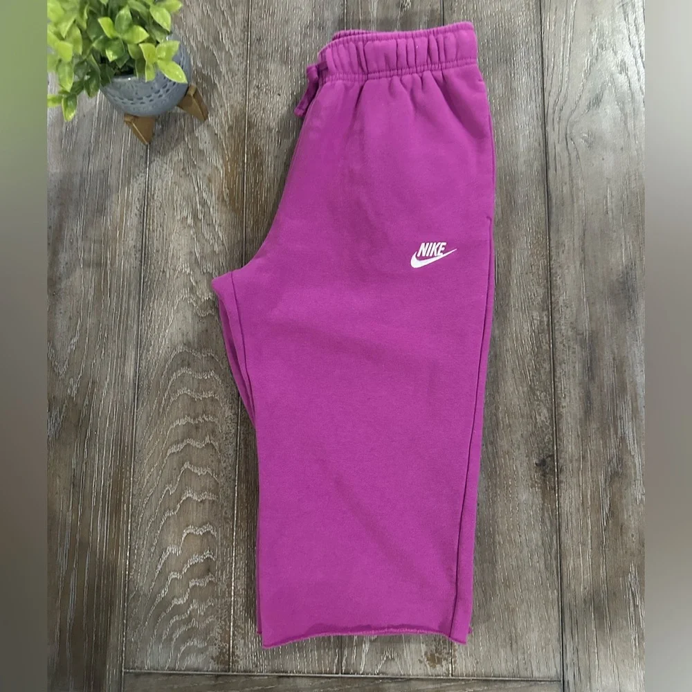 Nike Magenta Joggers - Picture 8 of 9